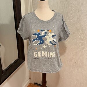 Gemini Graphic Tee - Light Gray with Blue & Cream Print